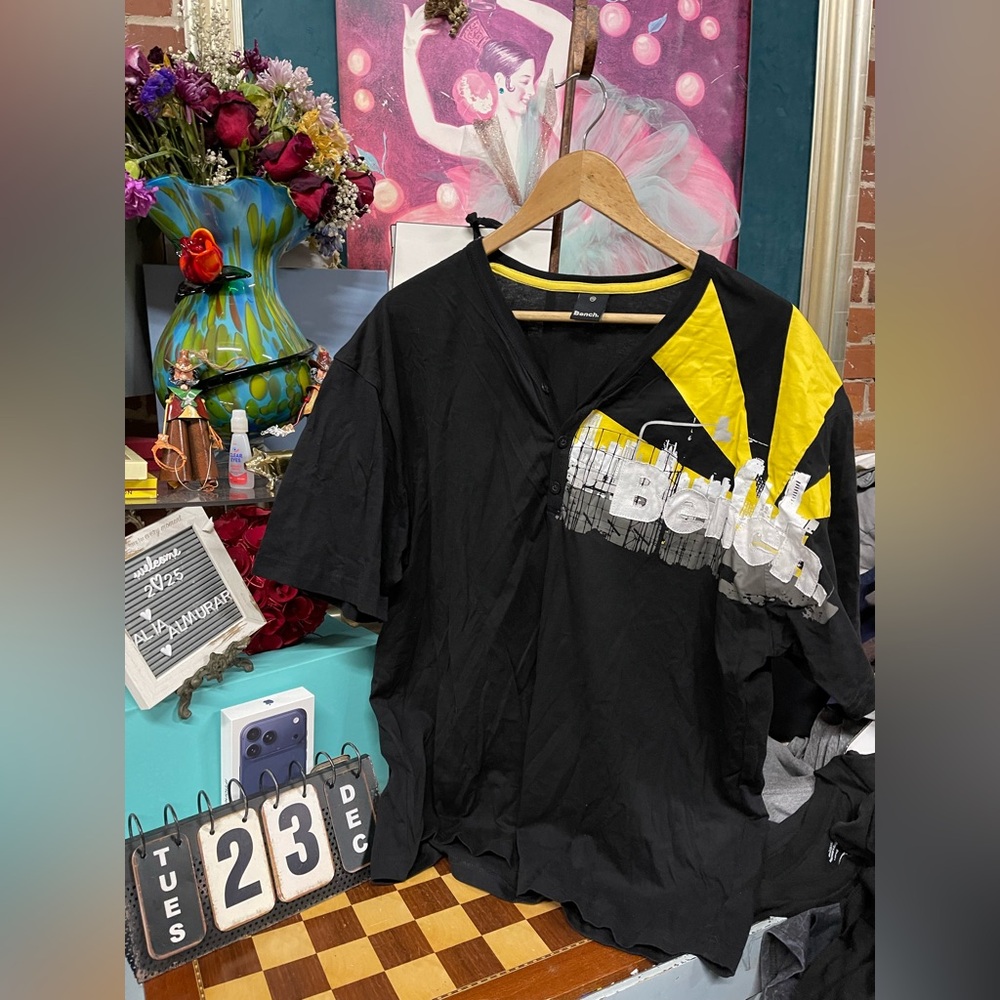 Bench vtg t shirt